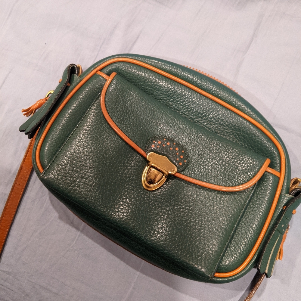 RARE Vintage Green Dooney and Bourke Kiltie Bag